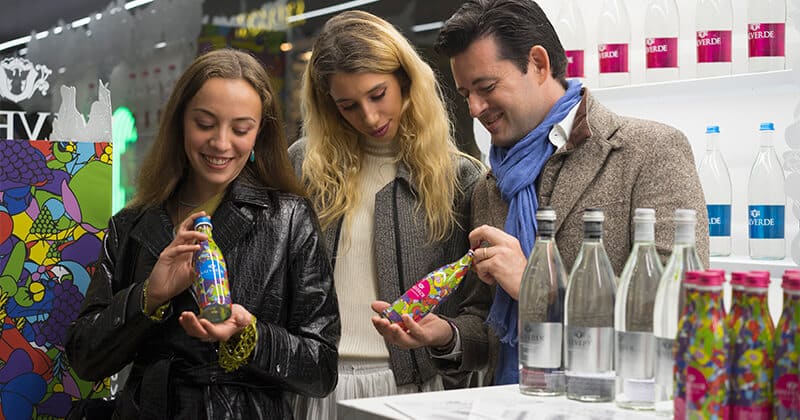 Fruit-Pop: la nuova limited edition di Acqua Valverde nata nel segno del colore e della fantasia.
